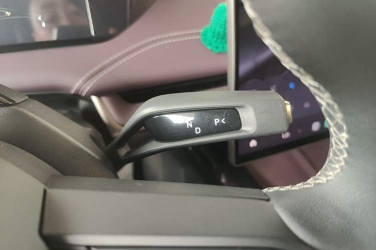 Used Xiaomi Auto SU7 2024 Four-Wheel Drive Ultra-Long Range Advanced Intelligent Driving Max Edition Gear Lever