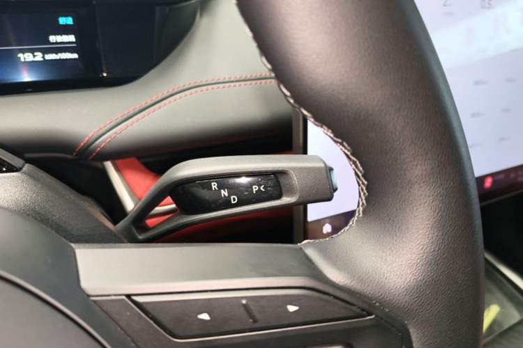 Used Xiaomi Auto SU7 2024 Rear-Drive Ultra-Long Range Advanced Pro-Level Intelligent Driving Version Gear Lever