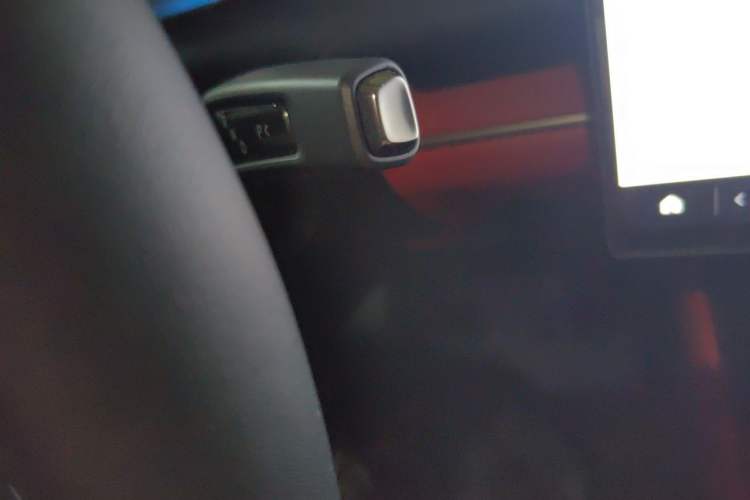 Used Xiaomi Auto SU7 2024 Rear-Drive Long-Range Intelligent Driving Version Gear Lever