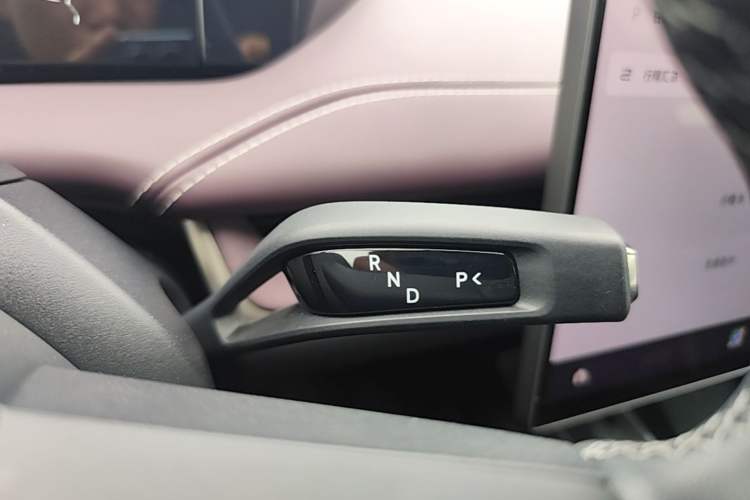 Used Xiaomi Auto SU7 2024 Rear-Drive Long-Range Intelligent Driving Version Gear Lever