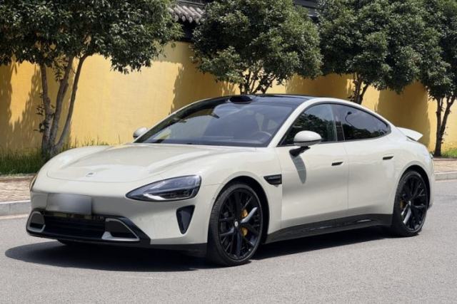 Used Xiaomi Auto SU7 2024 Four-Wheel Drive Ultra-Long Range Advanced Intelligent Driving Max Edition
