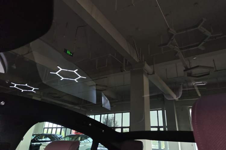 Used Xiaomi Auto SU7 2024 Rear-Drive Long-Range Intelligent Driving Version Headliner