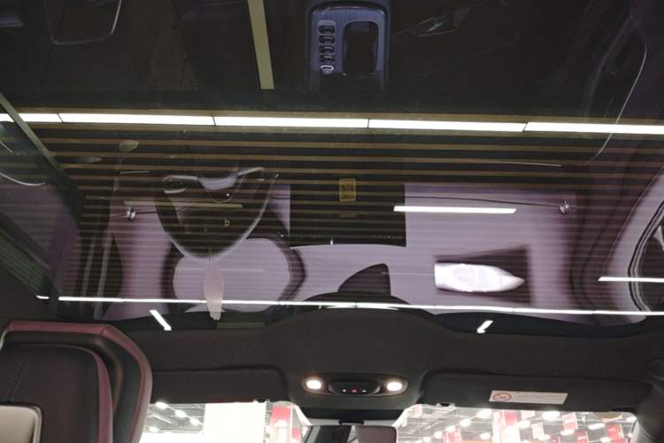 Used Xiaomi Auto SU7 2024 Rear-Drive Ultra-Long Range Advanced Pro-Level Intelligent Driving Version Headliner