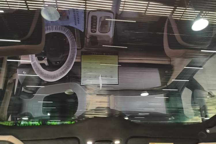 Used Xiaomi Auto SU7 2024 Four-Wheel Drive Ultra-Long Range Advanced Intelligent Driving Max Edition Headliner
