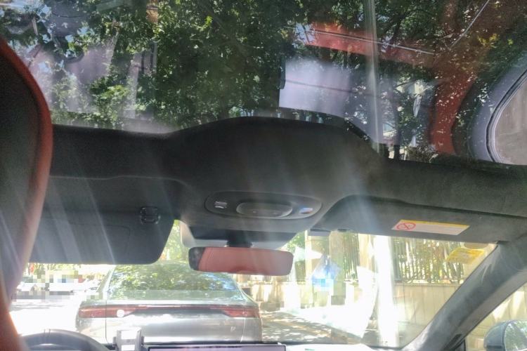 Used Xiaomi Auto SU7 2024 Four-Wheel Drive Ultra-Long Range Advanced Intelligent Driving Max Edition Headliner