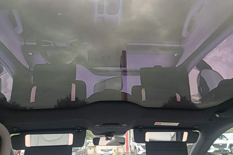 Used Xiaomi Auto SU7 2024 Rear-Drive Ultra-Long Range Advanced Pro-Level Intelligent Driving Version Headliner