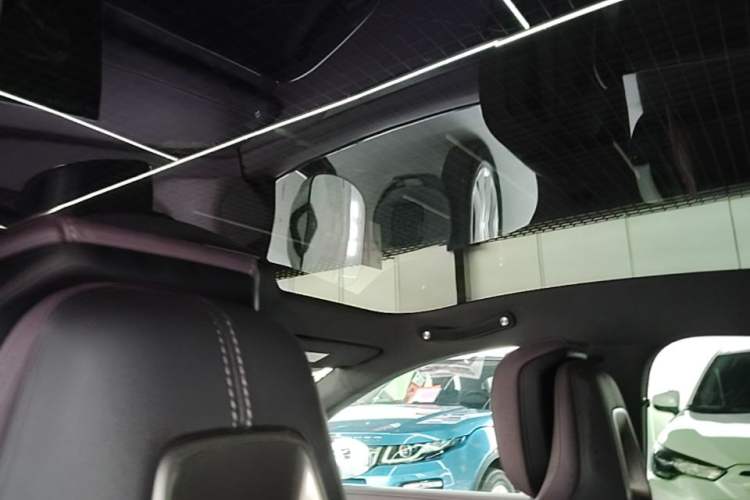 Used Xiaomi Auto SU7 2024 Rear-Drive Long-Range Intelligent Driving Version Headliner