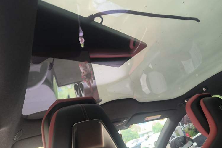 Used Xiaomi Auto SU7 2024 Rear-Drive Long-Range Intelligent Driving Version Headliner