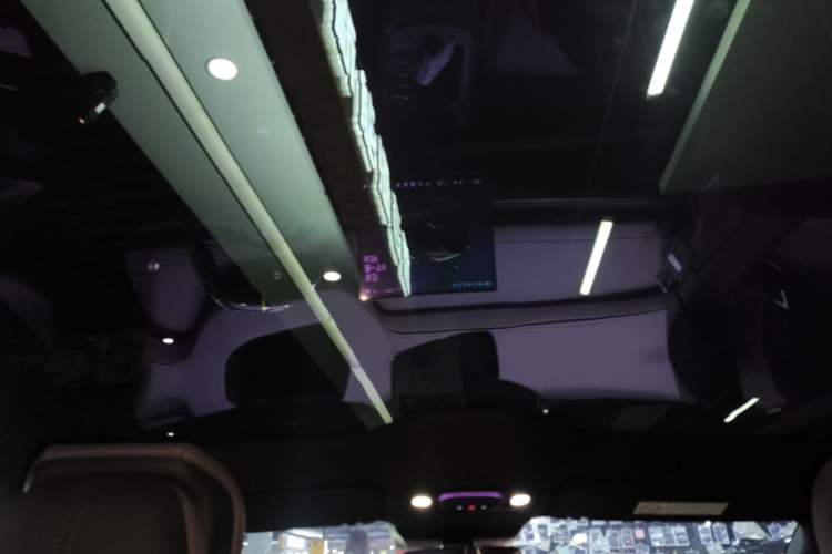 Used Xiaomi Auto SU7 2024 Four-Wheel Drive Ultra-Long Range Advanced Intelligent Driving Max Edition Headliner