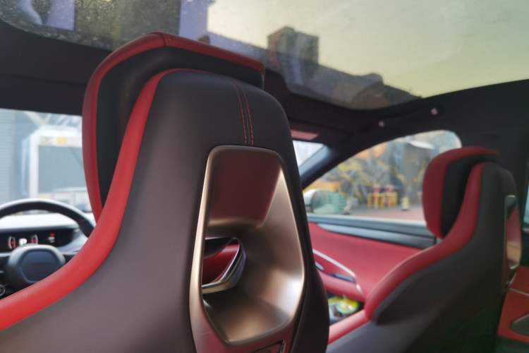 Used Xiaomi Auto SU7 2024 Rear-Drive Ultra-Long Range Advanced Pro-Level Intelligent Driving Version Headliner