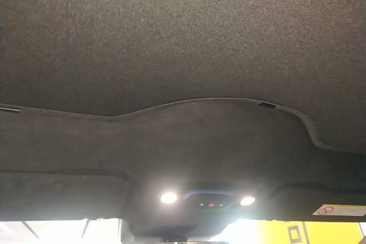 Used Xiaomi Auto SU7 2024 Four-Wheel Drive Ultra-Long Range Advanced Intelligent Driving Max Edition Headliner