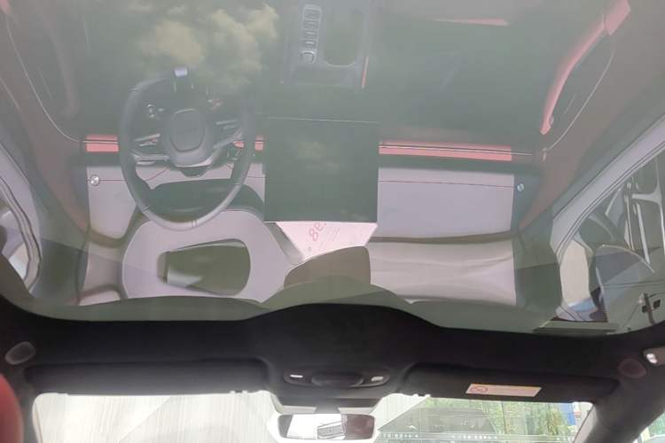 Used Xiaomi Auto SU7 2024 Four-Wheel Drive Ultra-Long Range Advanced Intelligent Driving Max Edition Headliner