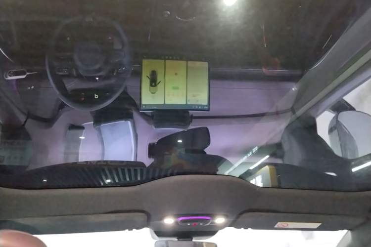 Used Xiaomi Auto SU7 2024 Rear-Drive Long-Range Intelligent Driving Version Headliner