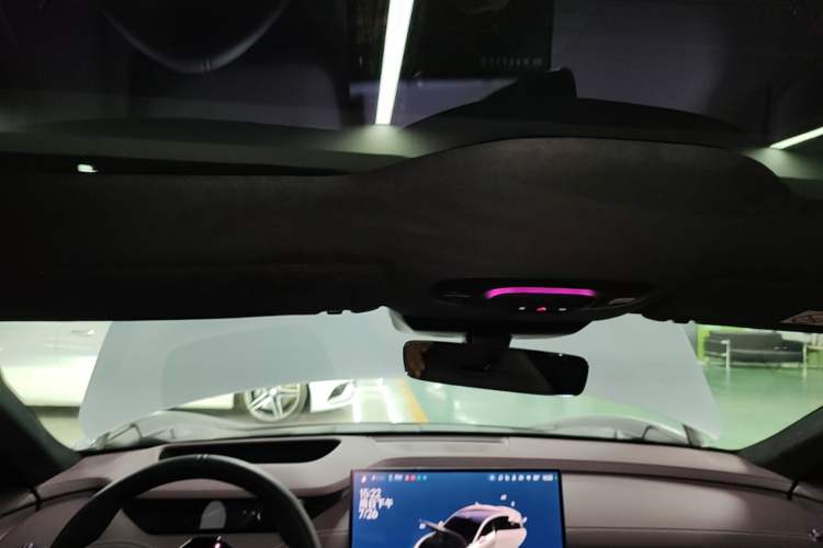 Used Xiaomi Auto SU7 2024 Four-Wheel Drive Ultra-Long Range Advanced Intelligent Driving Max Edition Headliner