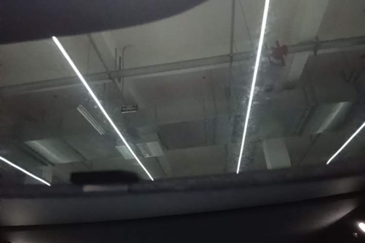 Used Xiaomi Auto SU7 2024 Rear-Drive Long-Range Intelligent Driving Version Headliner