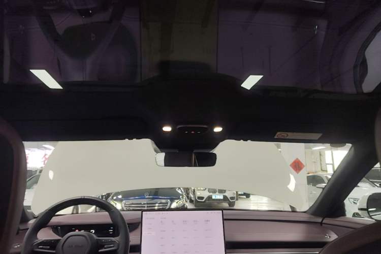 Used Xiaomi Auto SU7 2024 Rear-Drive Long-Range Intelligent Driving Version Headliner
