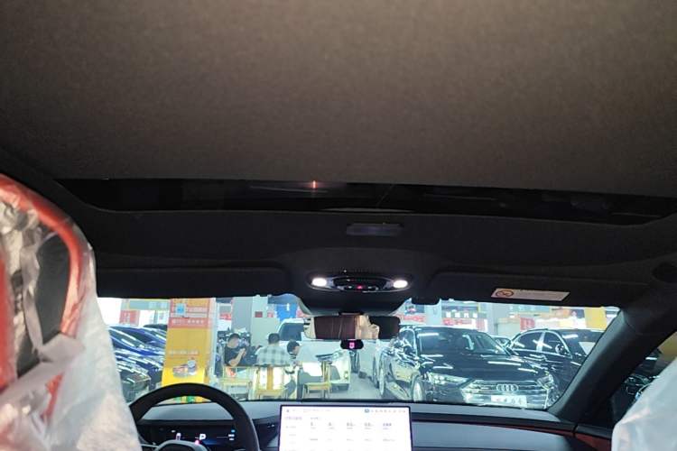 Used Xiaomi Auto SU7 2024 Rear-Drive Long-Range Intelligent Driving Version Headliner