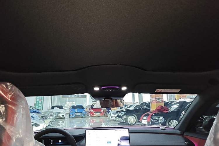 Used Xiaomi Auto SU7 2024 Rear-Drive Long-Range Intelligent Driving Version Headliner