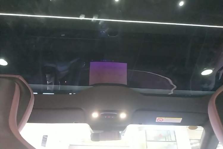 Used Xiaomi Auto SU7 2024 Rear-Drive Long-Range Intelligent Driving Version Headliner