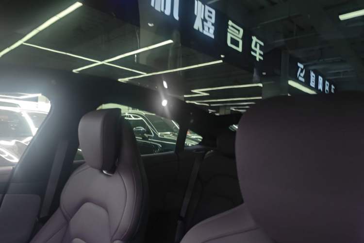 Used Xiaomi Auto SU7 2024 Four-Wheel Drive Ultra-Long Range Advanced Intelligent Driving Max Edition Headliner