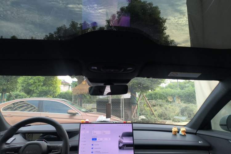 Used Xiaomi Auto SU7 2024 Rear-Drive Long-Range Intelligent Driving Version Headliner