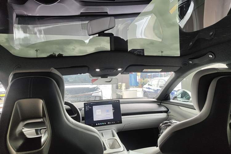 Used Xiaomi Auto SU7 2024 Rear-Drive Long-Range Intelligent Driving Version Headliner