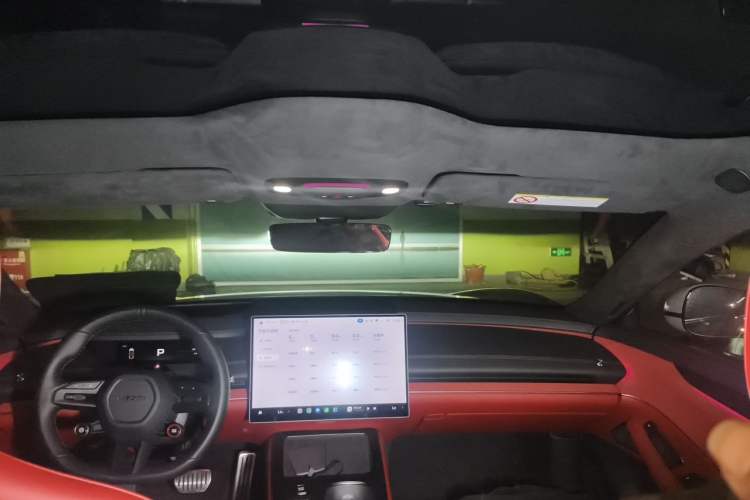 Used Xiaomi Auto SU7 2024 Four-Wheel Drive Ultra-Long Range Advanced Intelligent Driving Max Edition Headliner