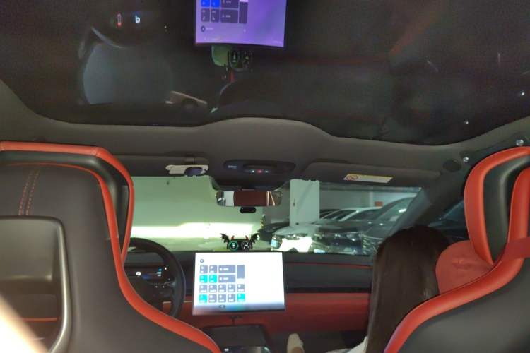 Used Xiaomi Auto SU7 2024 Rear-Drive Long-Range Intelligent Driving Version Headliner