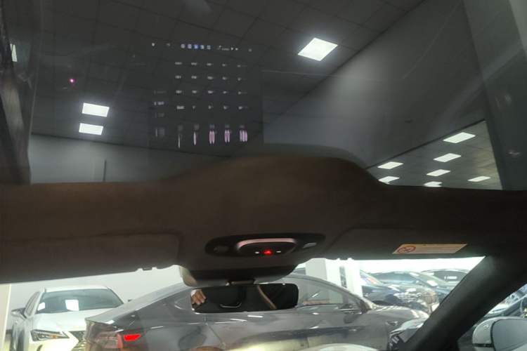 Used Xiaomi Auto SU7 2024 Four-Wheel Drive Ultra-Long Range Advanced Intelligent Driving Max Edition Headliner