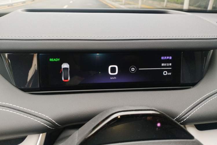 Used Xiaomi Auto SU7 2024 Four-Wheel Drive Ultra-Long Range Advanced Intelligent Driving Max Edition Instrument Cluster