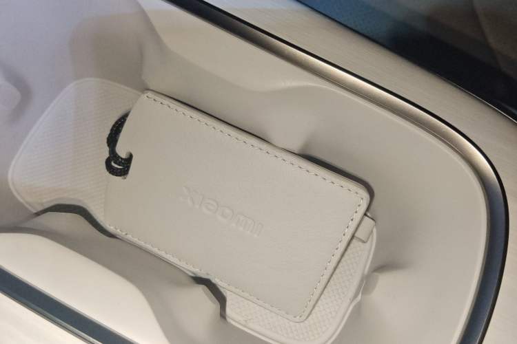 Used Xiaomi Auto SU7 2024 Four-Wheel Drive Ultra-Long Range Advanced Intelligent Driving Max Edition Interior 1
