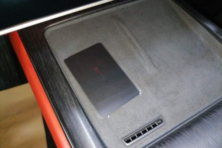 Used Xiaomi Auto SU7 2024 Rear-Drive Long-Range Intelligent Driving Version Interior 1