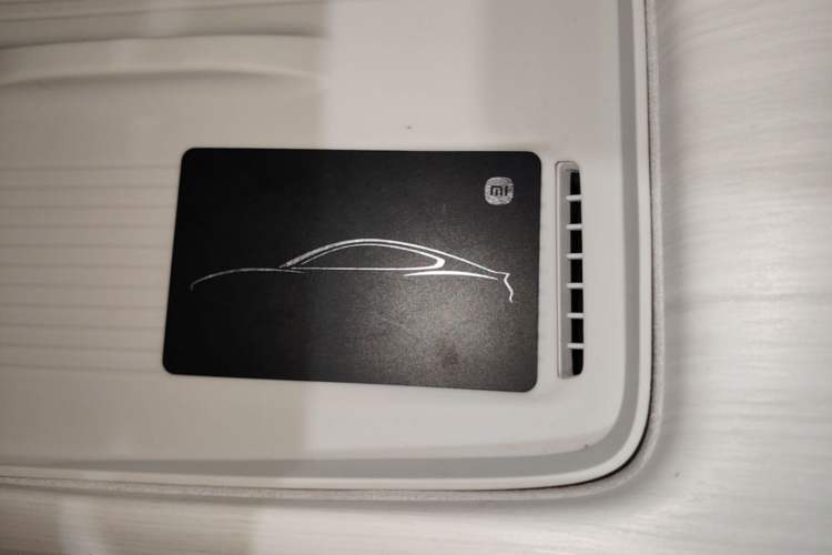 Used Xiaomi Auto SU7 2024 Rear-Drive Ultra-Long Range Advanced Pro-Level Intelligent Driving Version Interior 1