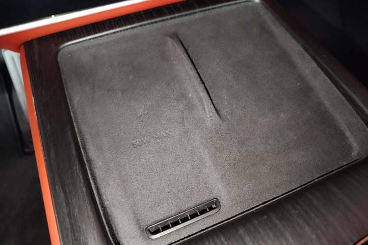 Used Xiaomi Auto SU7 2024 Rear-Drive Ultra-Long Range Advanced Pro-Level Intelligent Driving Version Interior 1