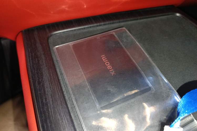 Used Xiaomi Auto SU7 2024 Rear-Drive Ultra-Long Range Advanced Pro-Level Intelligent Driving Version Interior 1