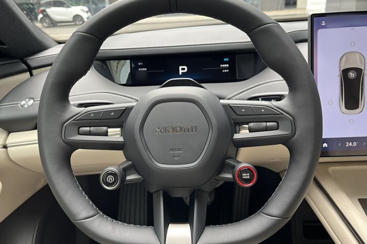 Used Xiaomi Auto SU7 2024 Rear-Drive Long-Range Intelligent Driving Version Interior 10