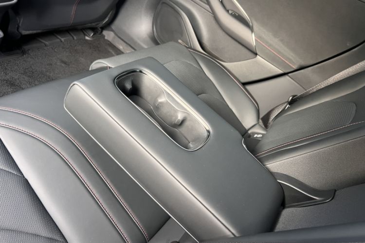 Used Xiaomi Auto SU7 2024 Rear-Drive Ultra-Long Range Advanced Pro-Level Intelligent Driving Version Interior 10