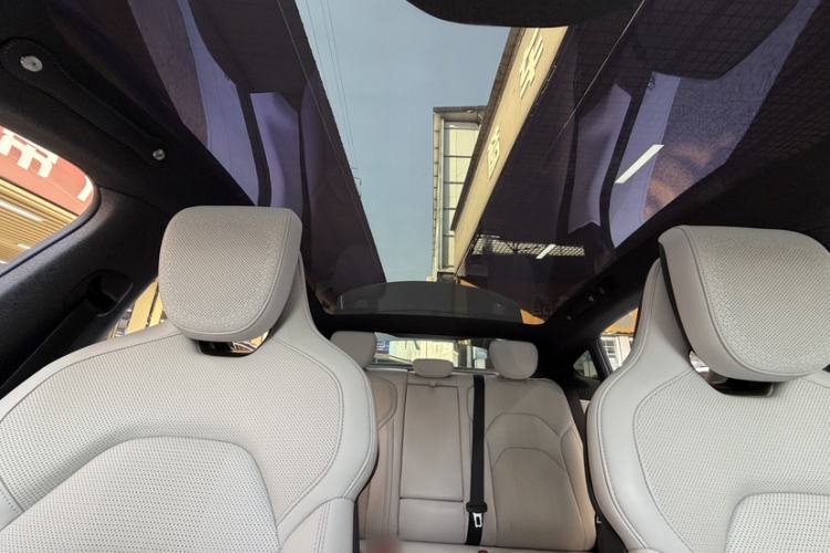 Used Xiaomi Auto SU7 2024 Rear-Drive Long-Range Intelligent Driving Version Interior 11
