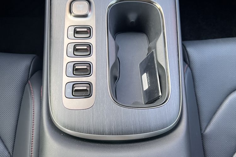 Used Xiaomi Auto SU7 2024 Rear-Drive Ultra-Long Range Advanced Pro-Level Intelligent Driving Version Interior 11
