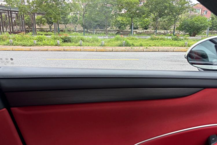 Used Xiaomi Auto SU7 2024 Rear-Drive Long-Range Intelligent Driving Version Interior 2