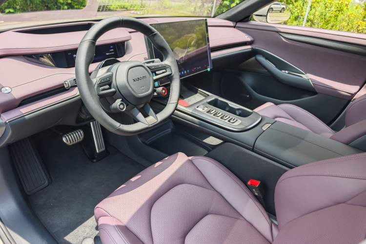Used Xiaomi Auto SU7 2024 Four-Wheel Drive Ultra-Long Range Advanced Intelligent Driving Max Edition Interior 2