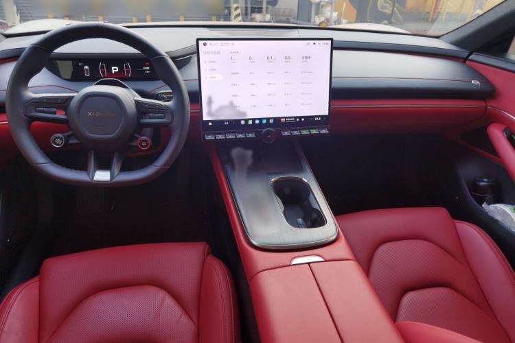 Used Xiaomi Auto SU7 2024 Rear-Drive Ultra-Long Range Advanced Pro-Level Intelligent Driving Version Interior 2