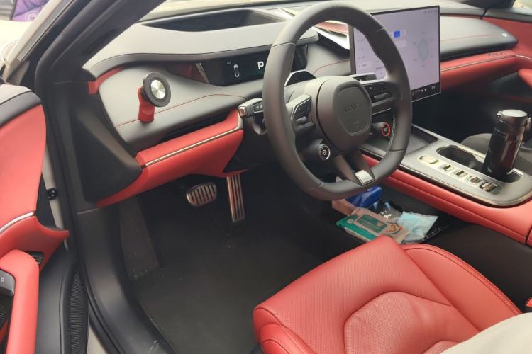 Used Xiaomi Auto SU7 2024 Four-Wheel Drive Ultra-Long Range Advanced Intelligent Driving Max Edition Interior 3
