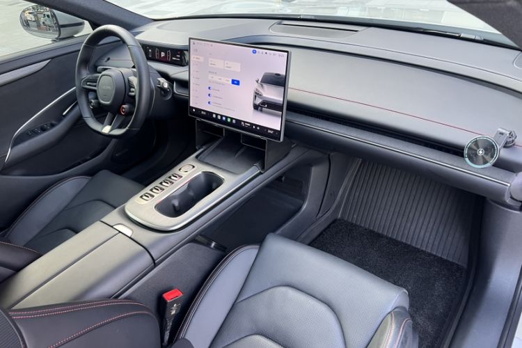 Used Xiaomi Auto SU7 2024 Rear-Drive Ultra-Long Range Advanced Pro-Level Intelligent Driving Version Interior 3