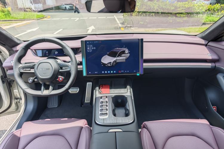Used Xiaomi Auto SU7 2024 Four-Wheel Drive Ultra-Long Range Advanced Intelligent Driving Max Edition Interior 3
