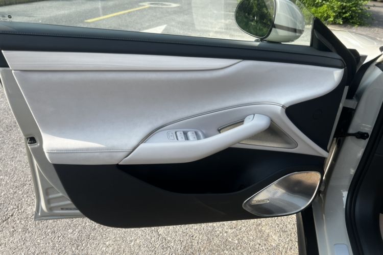 Used Xiaomi Auto SU7 2024 Four-Wheel Drive Ultra-Long Range Advanced Intelligent Driving Max Edition Interior 4