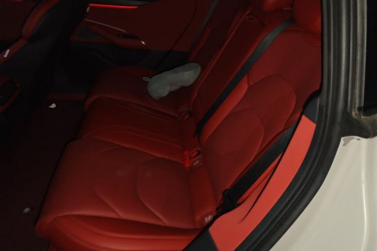 Used Xiaomi Auto SU7 2024 Four-Wheel-Drive Max Founder's Edition Interior 4