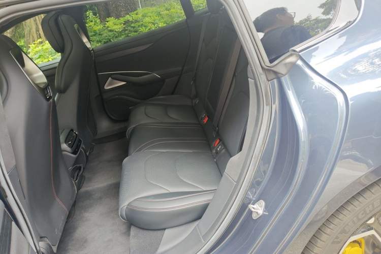Used Xiaomi Auto SU7 2024 Four-Wheel Drive Ultra-Long Range Advanced Intelligent Driving Max Edition Interior 4