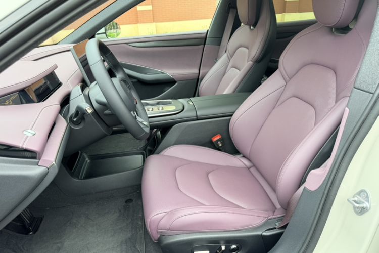 Used Xiaomi Auto SU7 2024 Rear-Drive Long-Range Intelligent Driving Version Interior 5