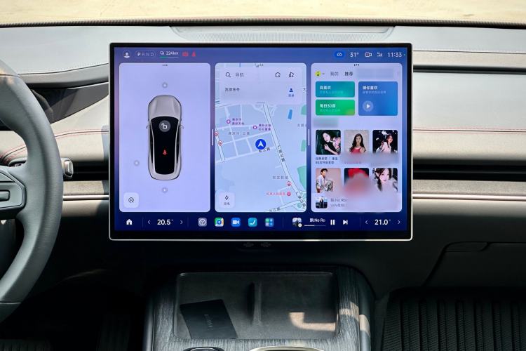 Used Xiaomi Auto SU7 2024 Rear-Drive Long-Range Intelligent Driving Version Interior 5